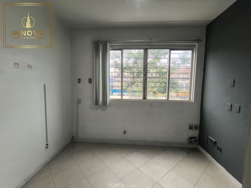 INNOVE MÓVEIS -- ALUGA -- Sala comercial para locação na Avenida Teresópolis