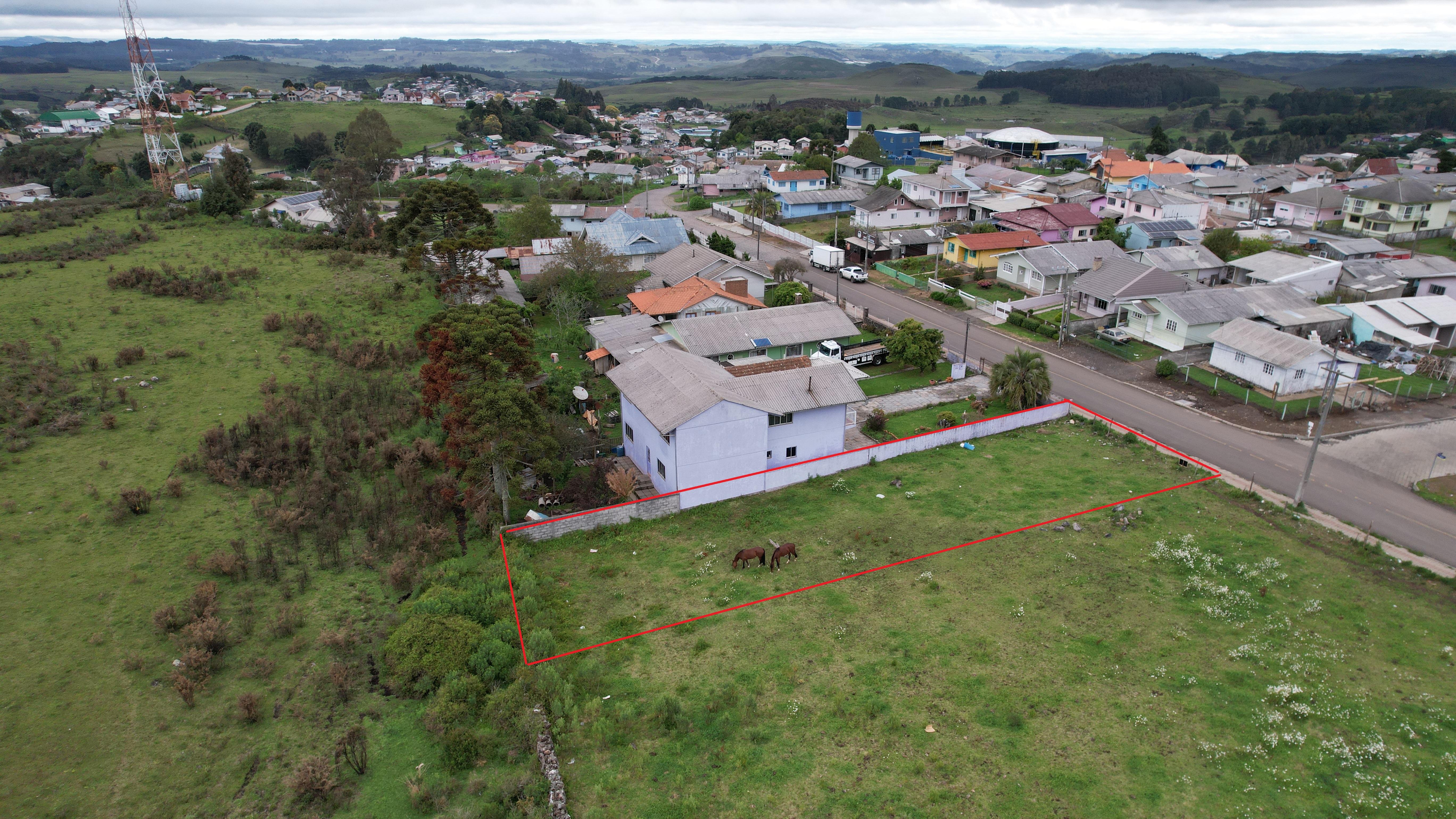 Terreno Plano e Pronto para Construir  Localização Privilegiada - ÁREA DE 650,00 m²