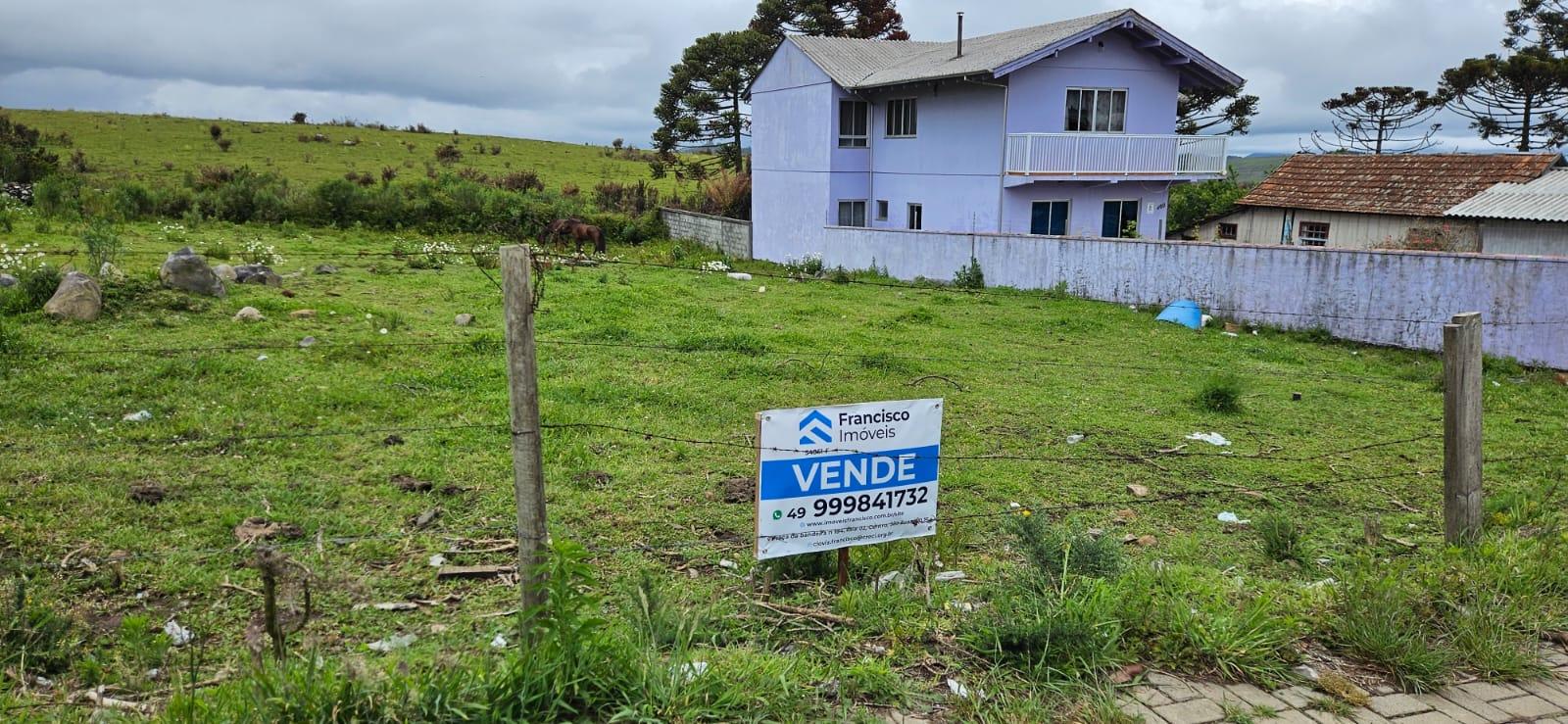 Terreno Plano e Pronto para Construir  Localização Privilegiada - ÁREA DE 650,00 m²