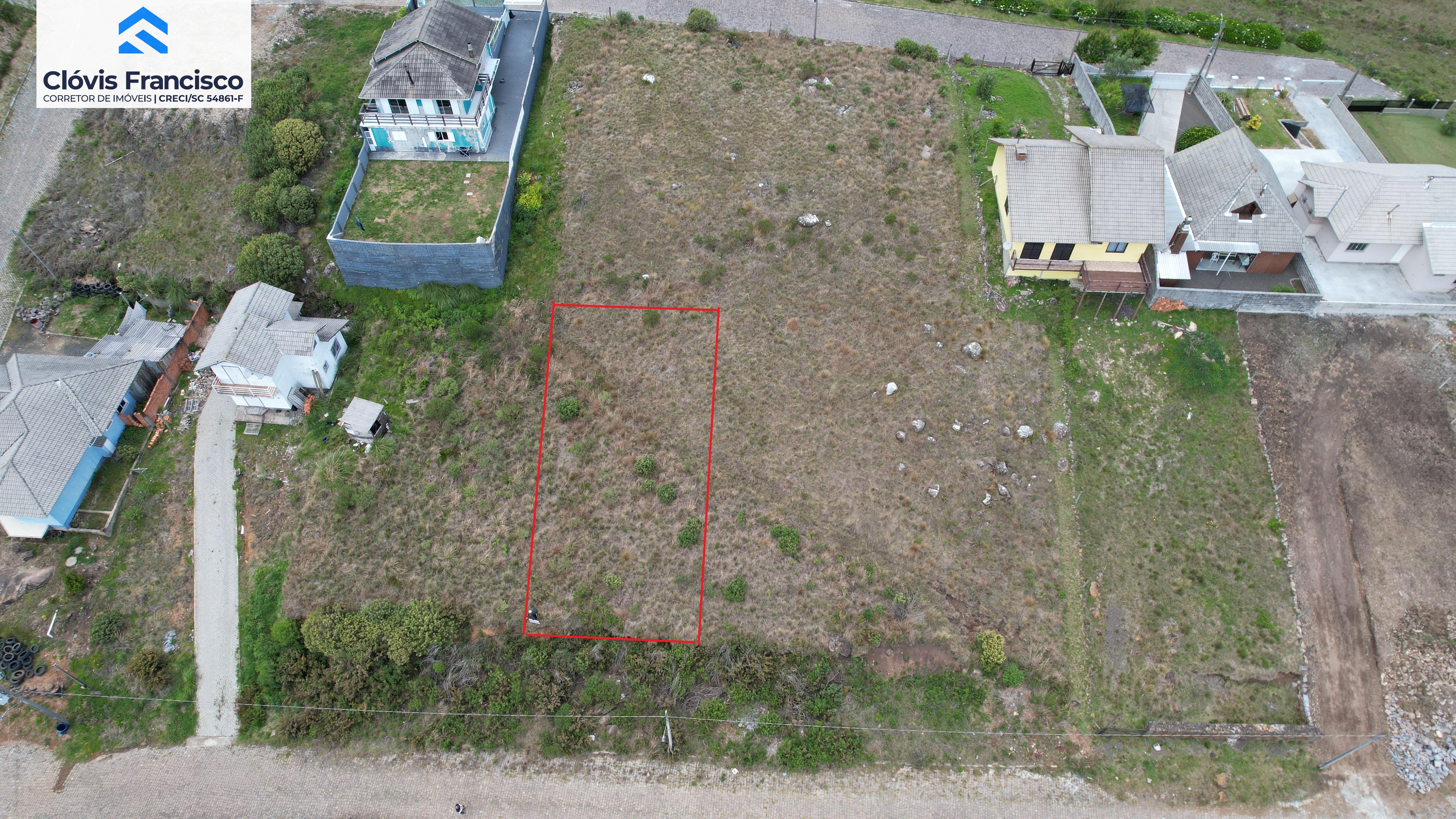 Terreno com Vista Panorâmica para a Cida...