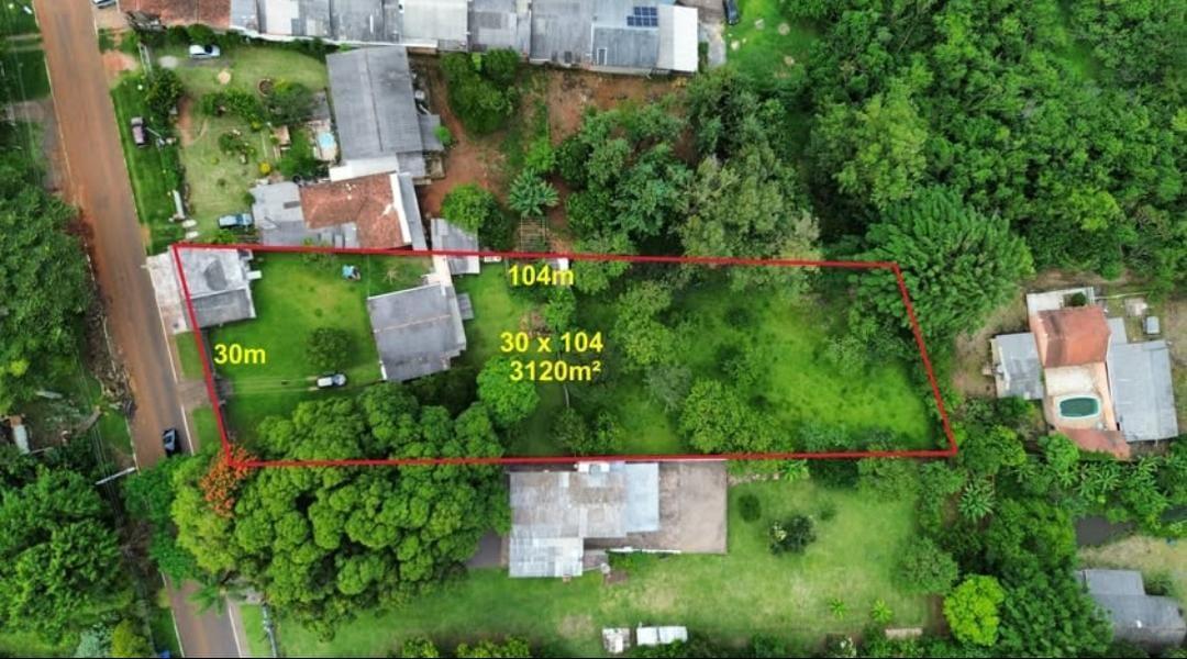 CASA COM ENORME TERRENO 