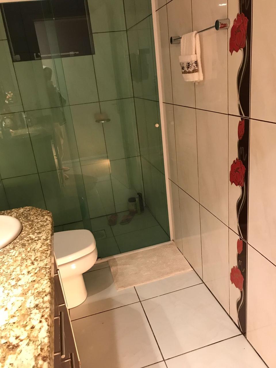 Casa com Excelente Padrão de Acabamento em Bairro Tranquilo  São Joaquim/SC