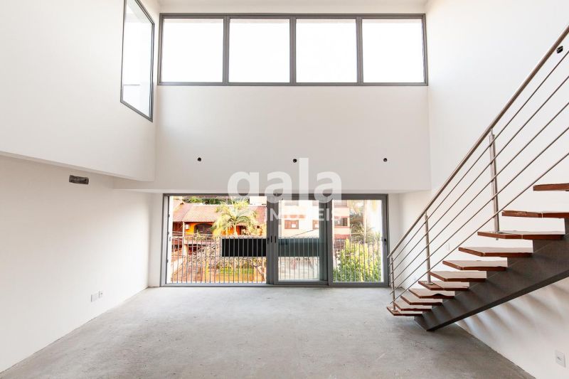 Cobertura, Rua Miracema, 286