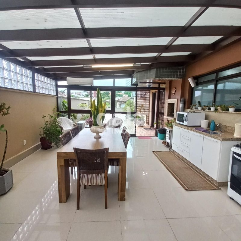 Apartamento, Rua José de Alencar, 1276