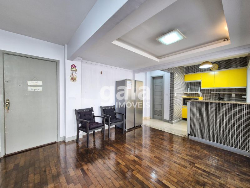 Apartamento, Av Cristovão Colombo, 250
