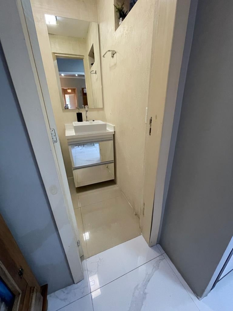 Apartamento, Rua Pedro Chaves Barcelos, 37