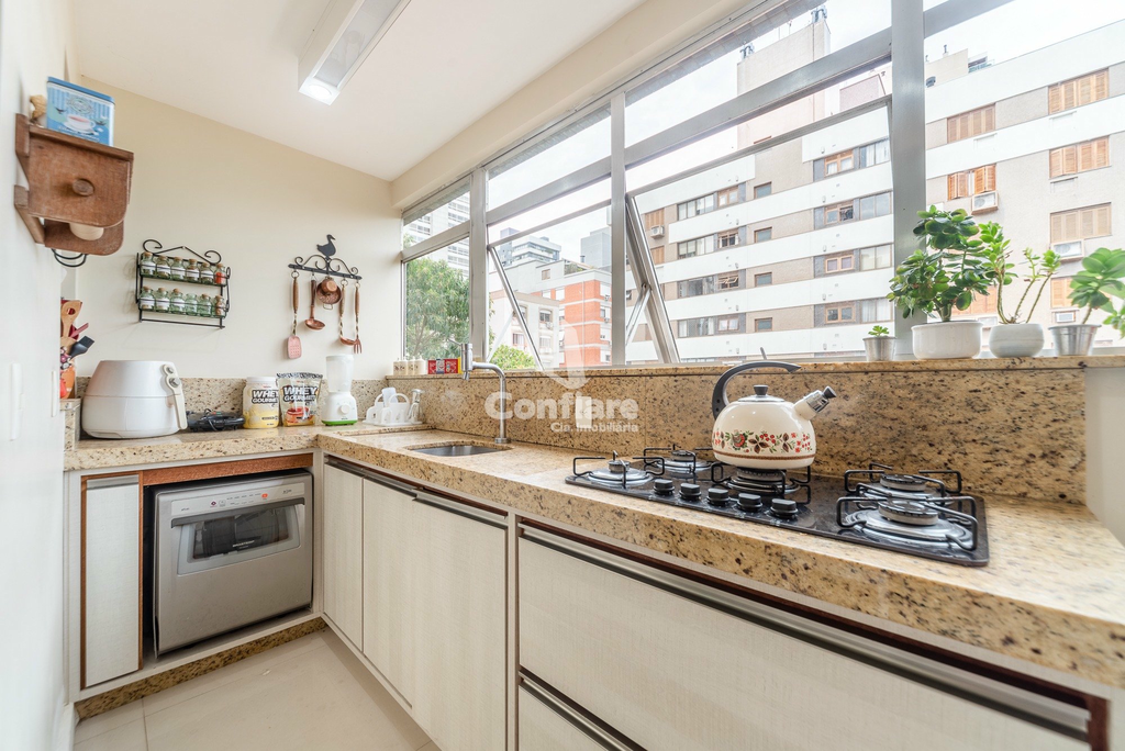 Apartamento, Av Encantado, 181