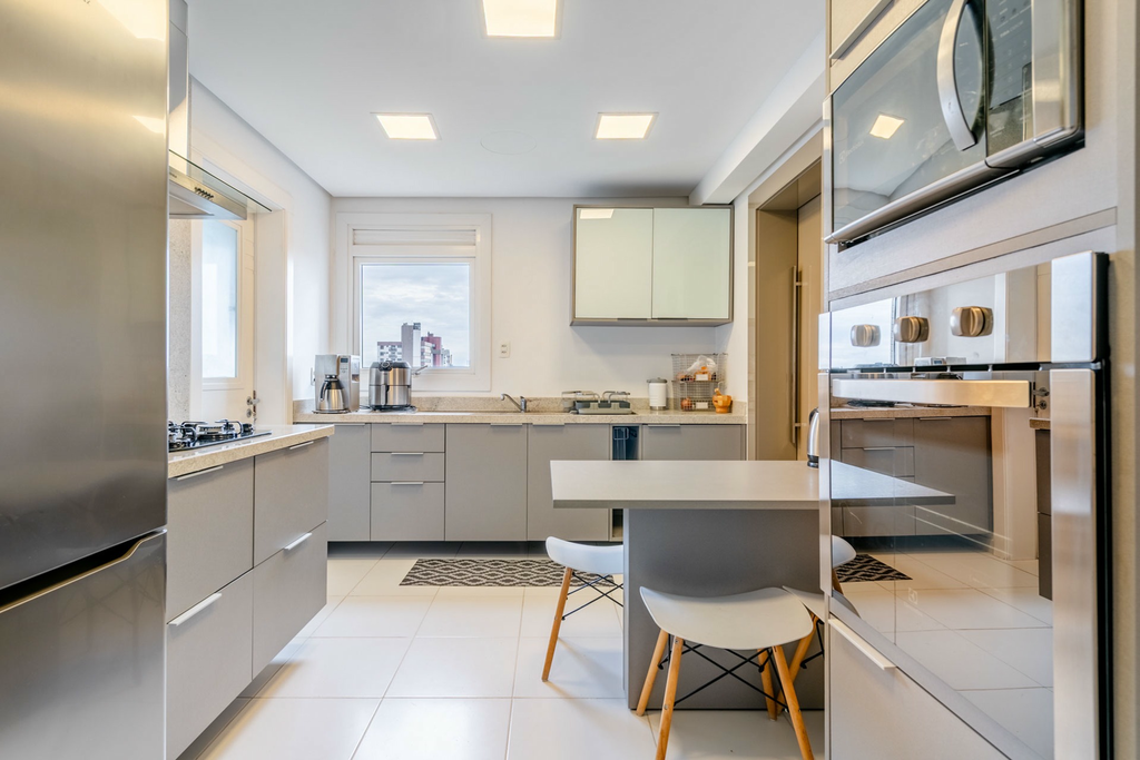 Apartamento, Rua Cel Bordini, 1900