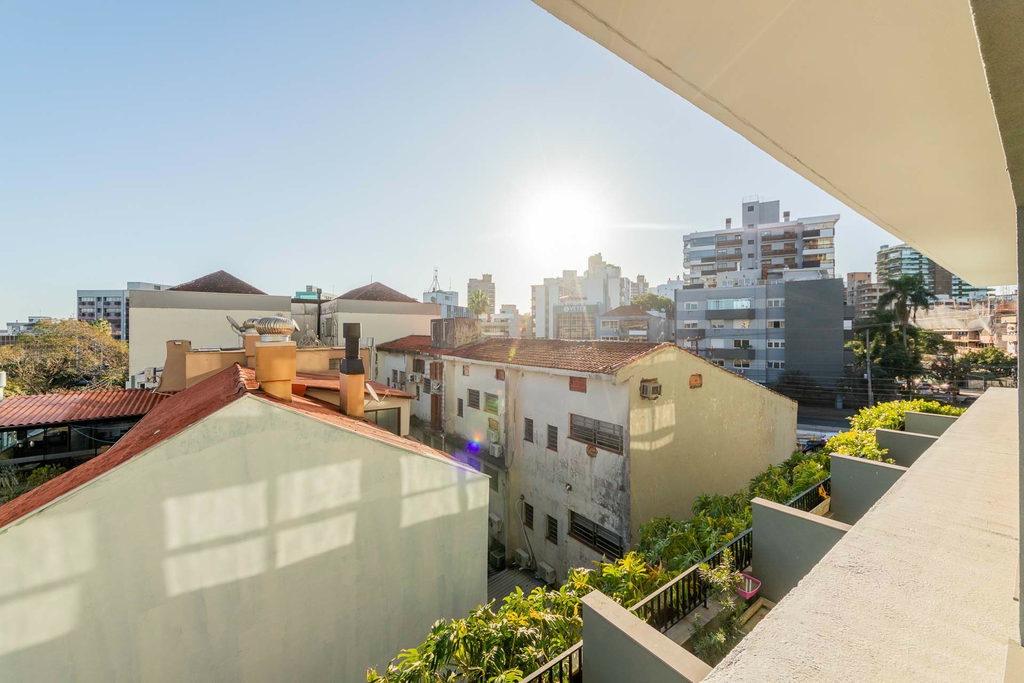 Studio, Rua Curvelo, 100