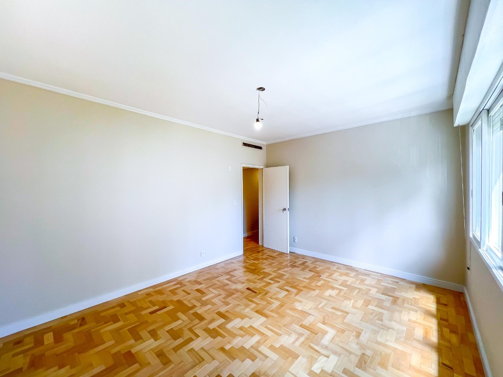 Apartamento, Rua 24 de Outubro, 627