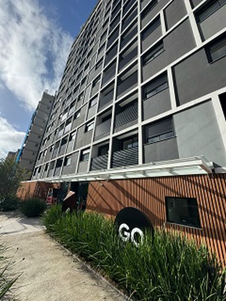 Studio, Rua Anita Garibaldi, 1325