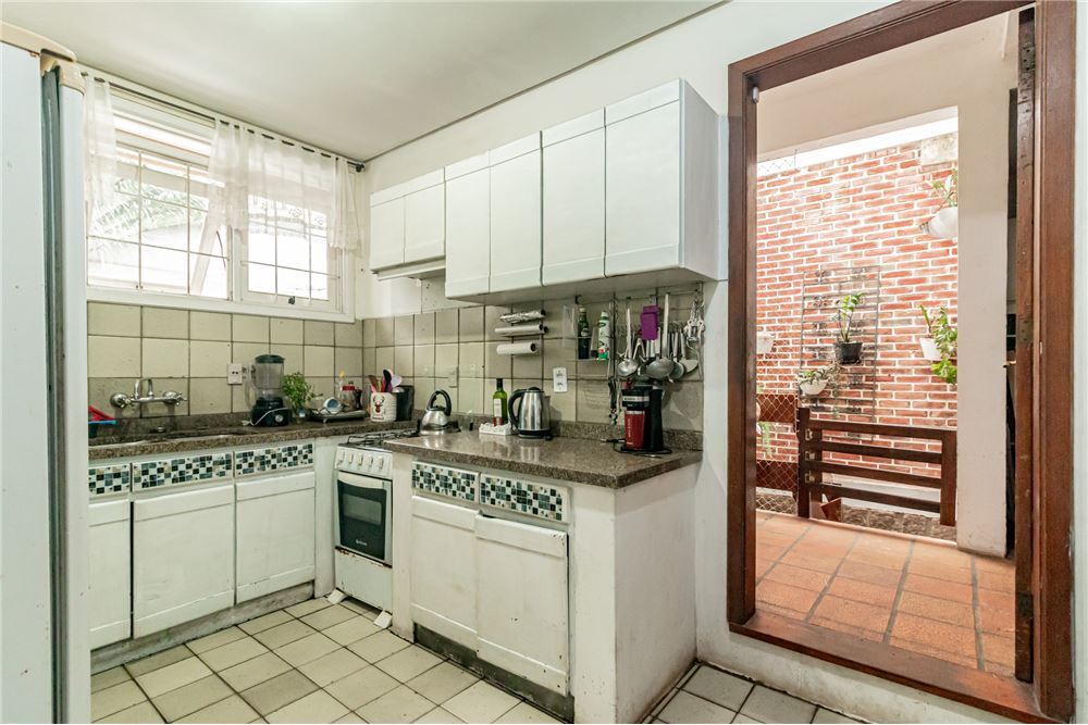 Casa, Rua Alcides Gonzaga, 270