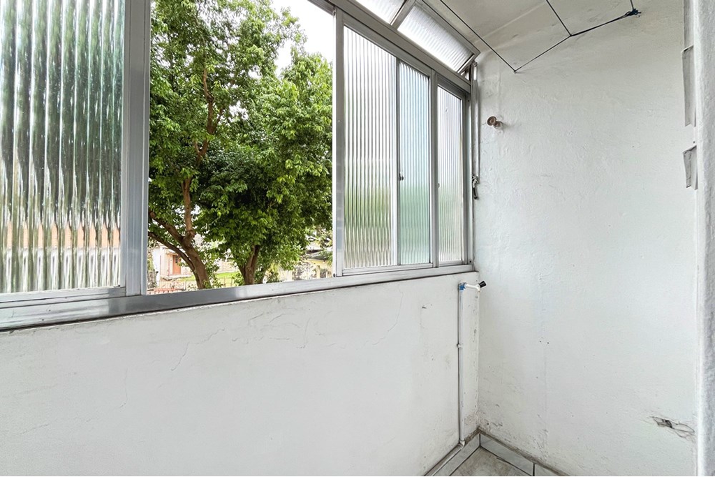 Apartamento, Av Outeiro, 31