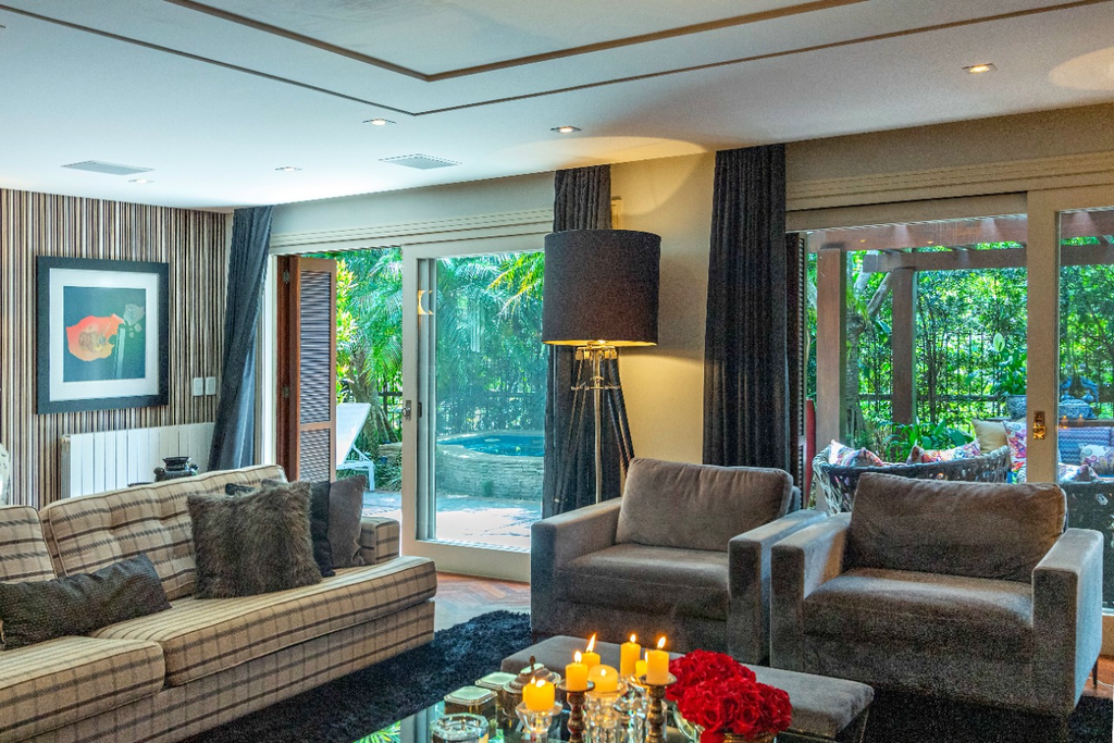 Casa, Rua Osório Tuyuty de Oliveira Freitas, 120