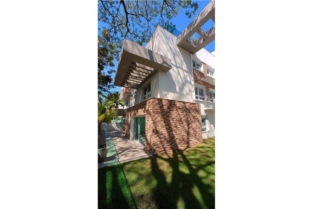 Apartamento, Rua Dona Amélia, 160