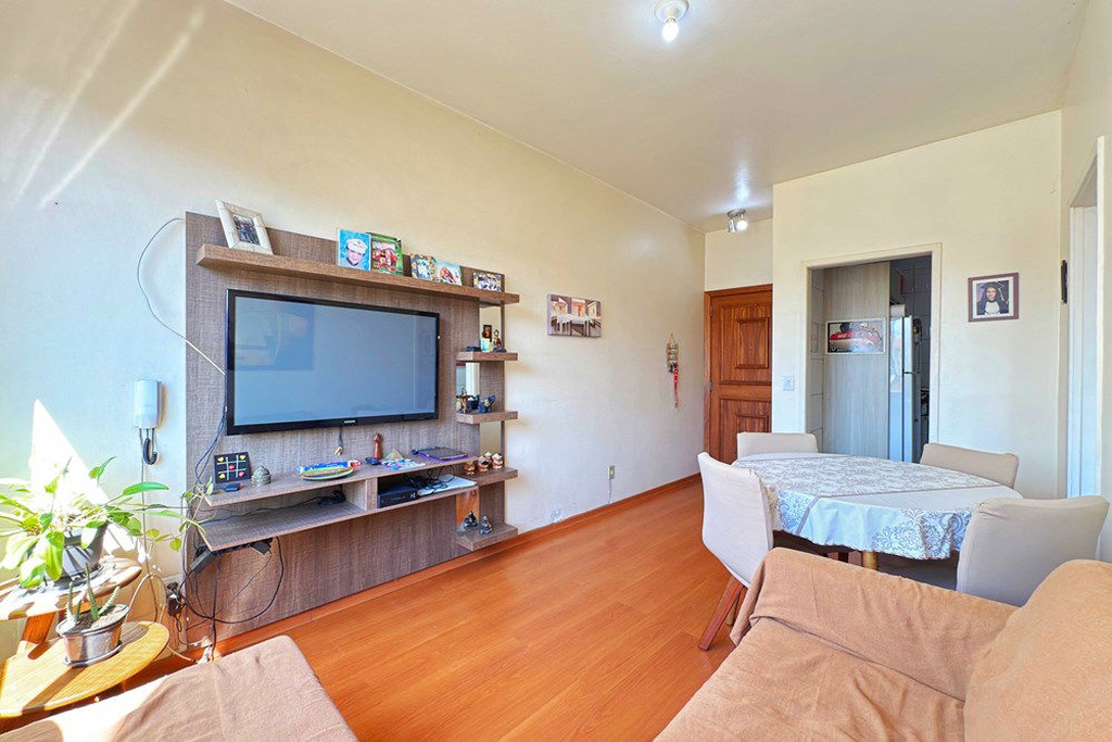 APARTAMENTO 2D no bairro Azenha em Porto Alegre