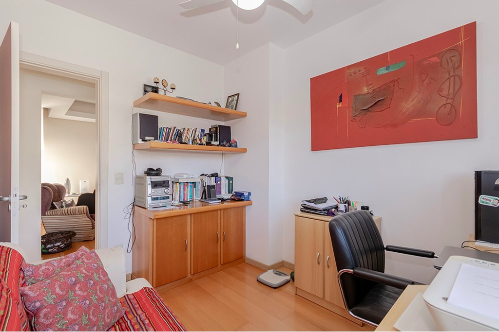 APARTAMENTO 3D no bairro Chácara Das Pedras em Porto Alegre