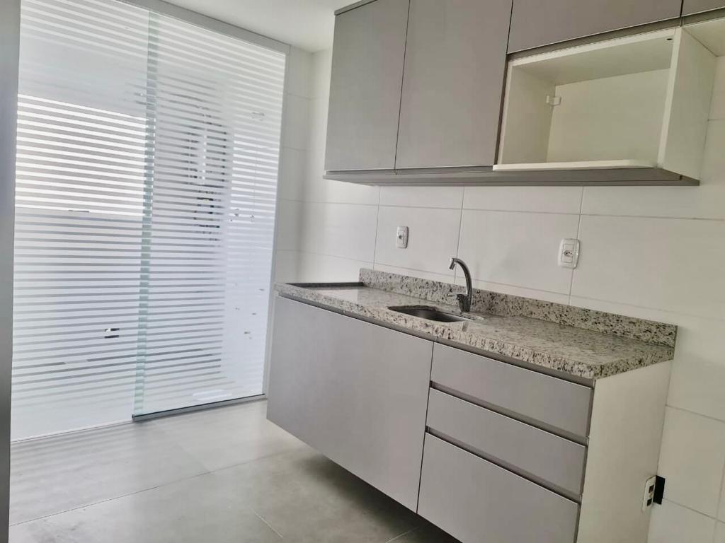 APARTAMENTO 1D no bairro Higienópolis em Porto Alegre