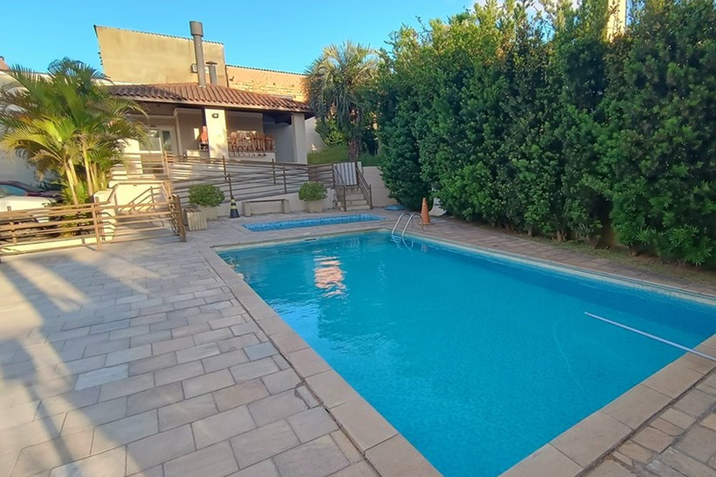 APARTAMENTO 2D no bairro Passo Das Pedras em Porto Alegre