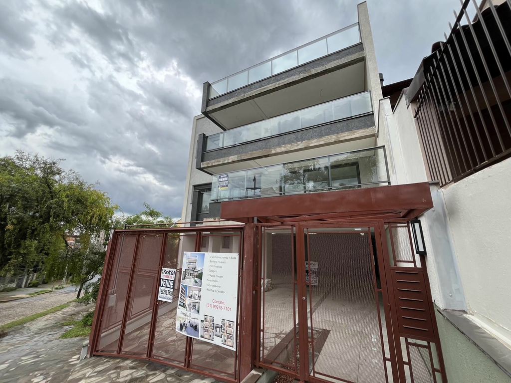 APARTAMENTO 2D no bairro Três Figueiras em Porto Alegre