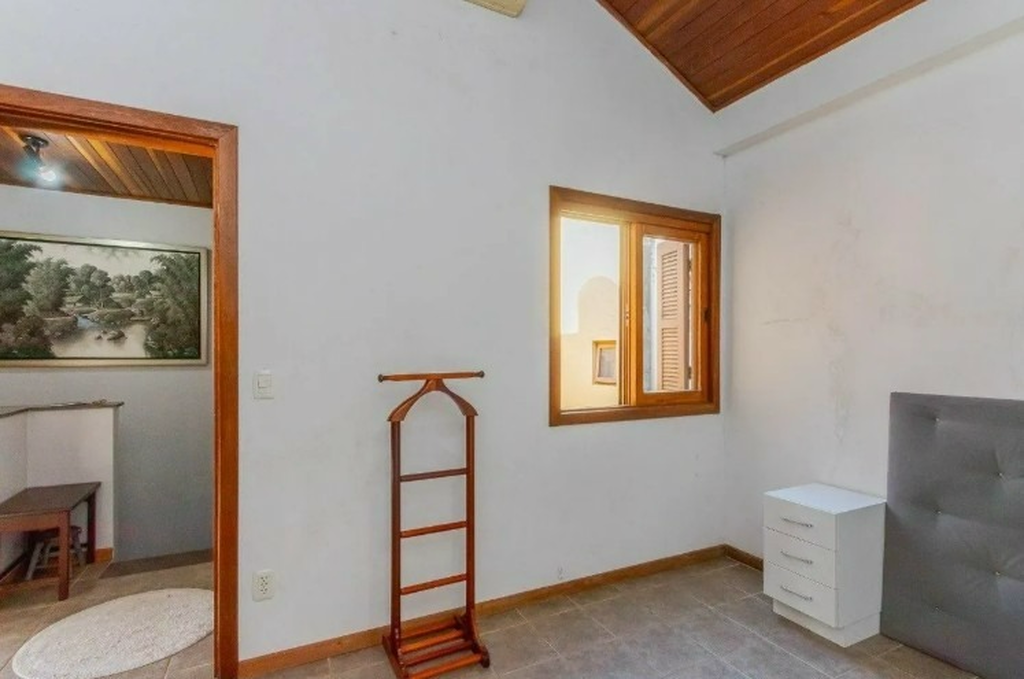CASA EM CONDOMINIO 3D no bairro Partenon em Porto Alegre