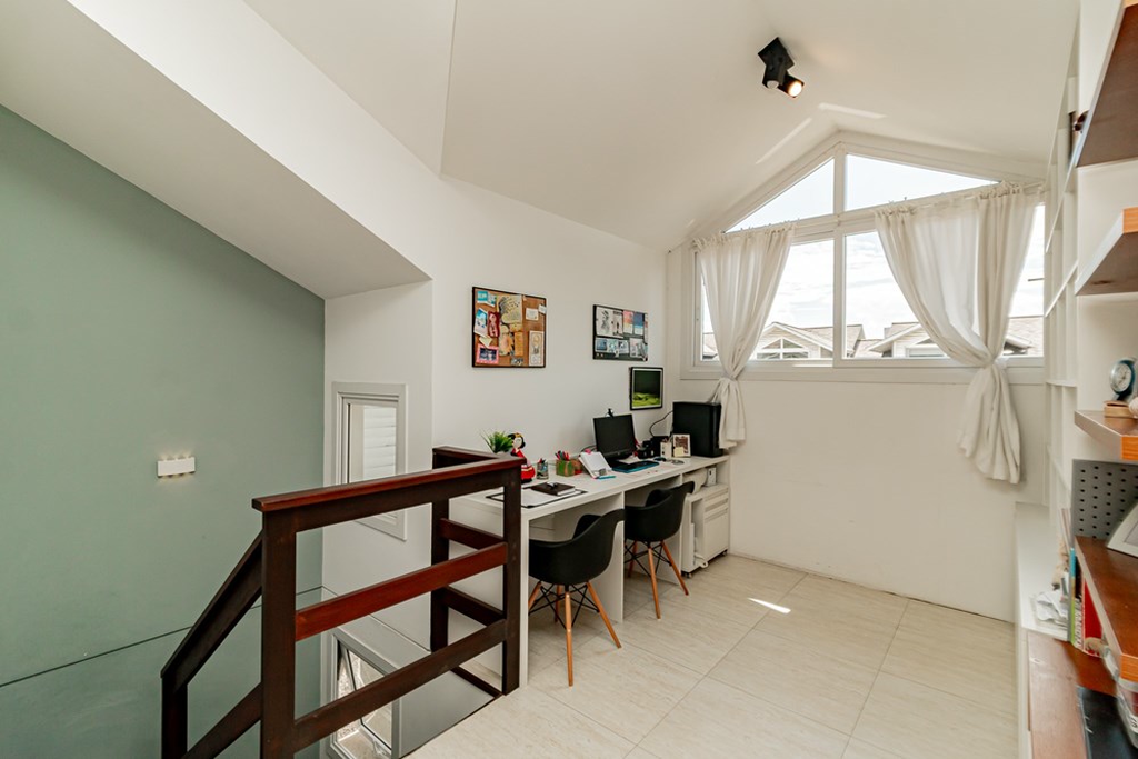 CASA 3D no bairro Jardim Carvalho em Porto Alegre