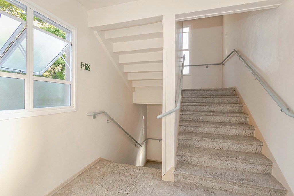APARTAMENTO 1D no bairro Santo Antônio em Porto Alegre
