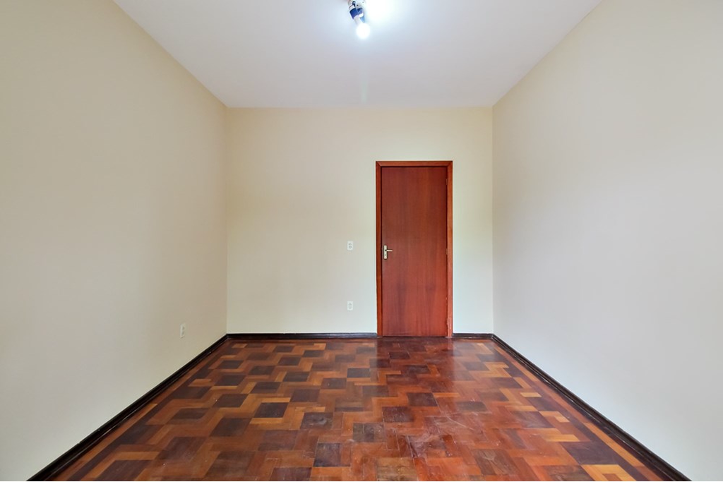 APARTAMENTO 2D no bairro Santo Antônio em Porto Alegre