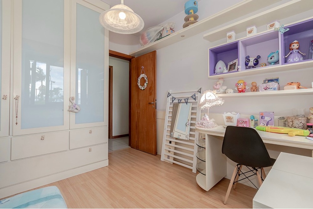 Apartamento, Rua Álvaro Guterres, 335