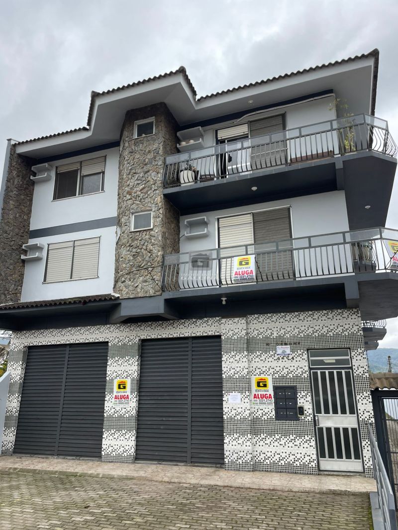 Apto 3 quarto(s)  no bairro CAMOBI em SANTA MARIA