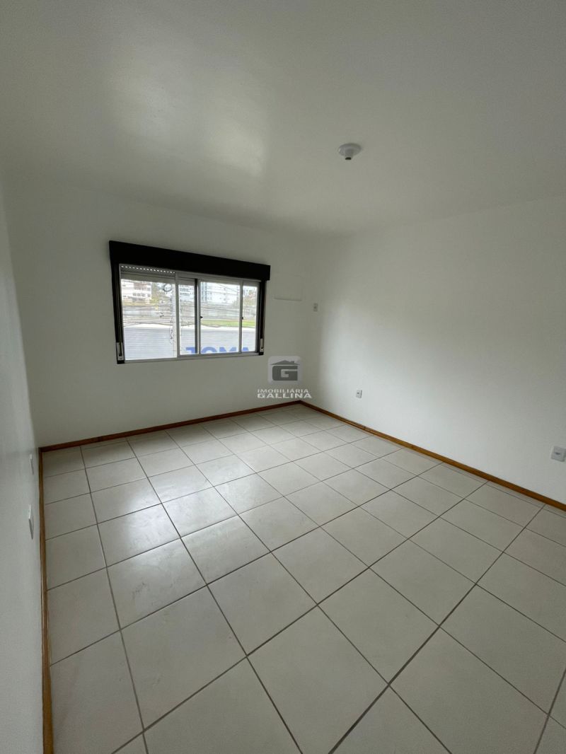 Apto 3 quarto(s)  no bairro CAMOBI em SANTA MARIA