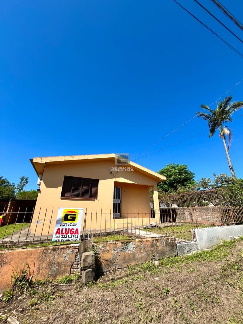 Casa 3 quarto(s)  no bairro CAMOBI em SANTA MARIA