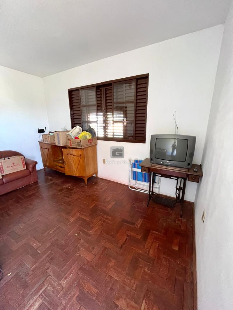 Casa 3 quarto(s)  no bairro CAMOBI em SANTA MARIA