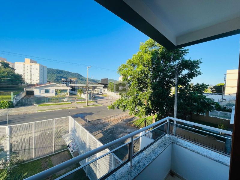 Apto 3 quarto(s)  no bairro CAMOBI em SANTA MARIA