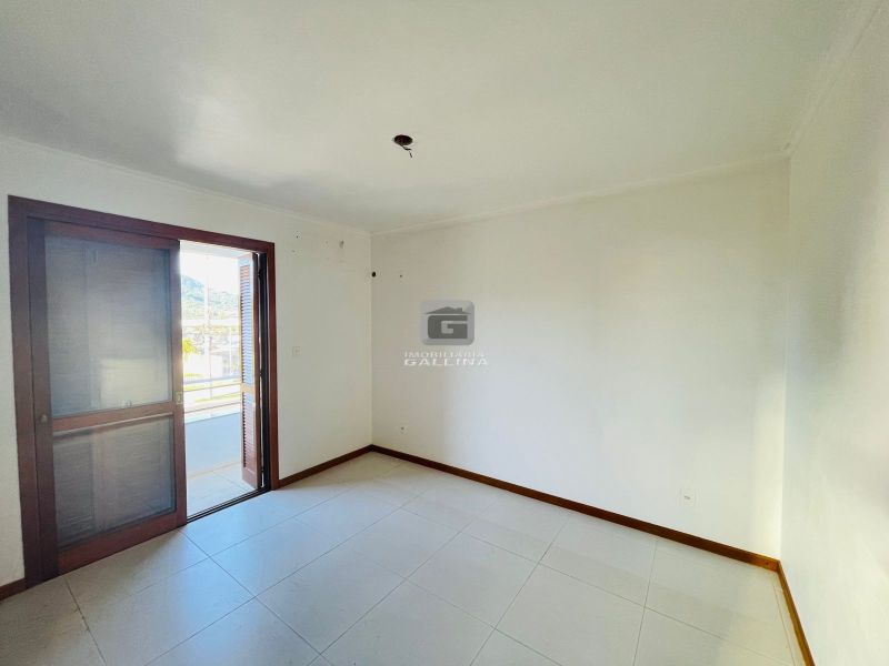 Apto 3 quarto(s)  no bairro CAMOBI em SANTA MARIA