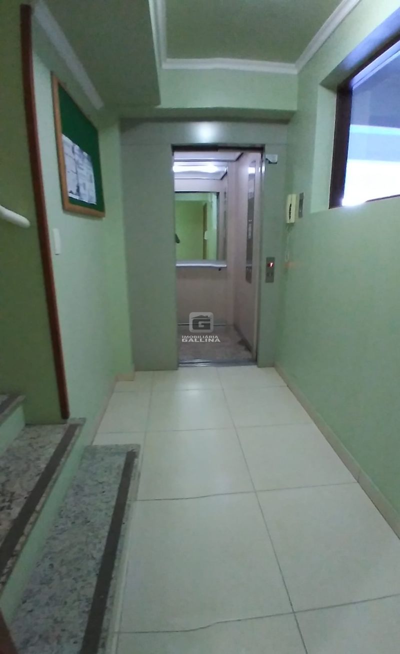 Apto 3 quarto(s)  no bairro CAMOBI em SANTA MARIA