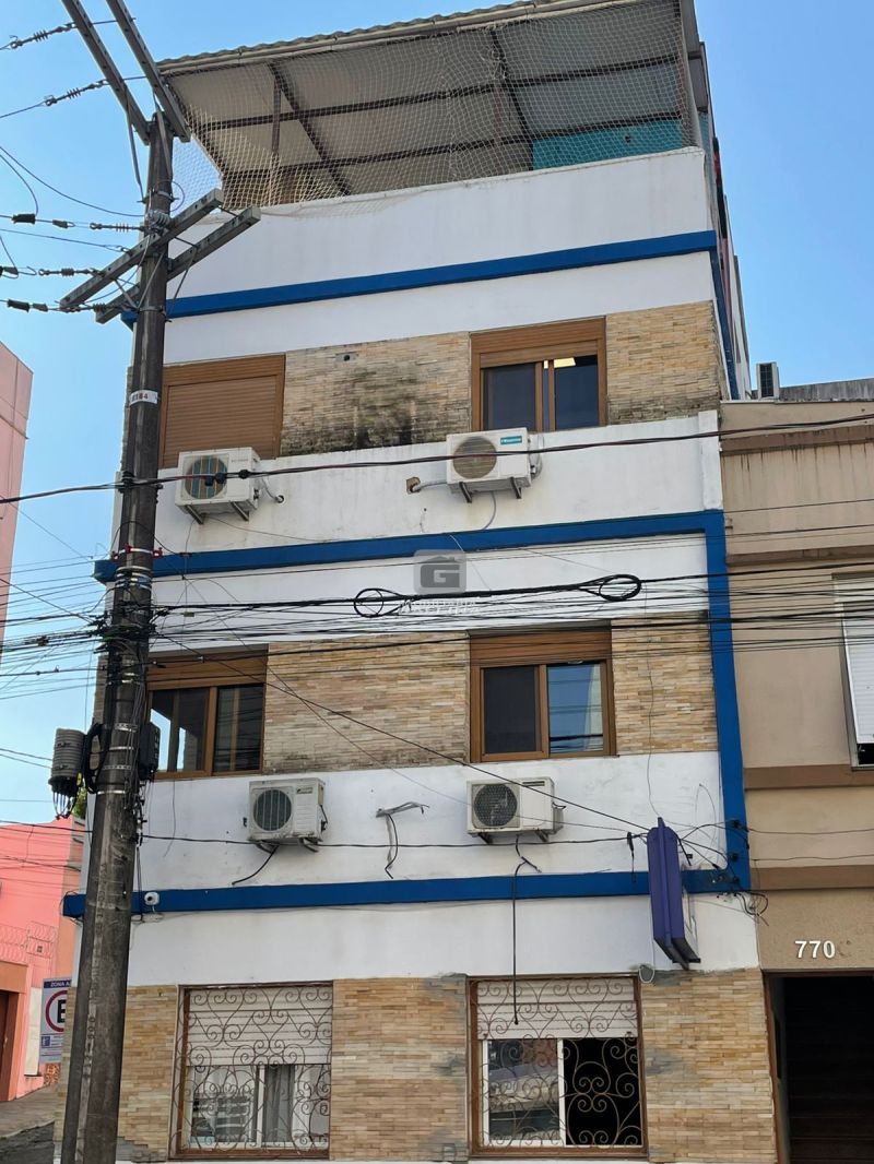 Sala no bairro NOSSA SENHORA DE FATIMA em SANTA MARIA