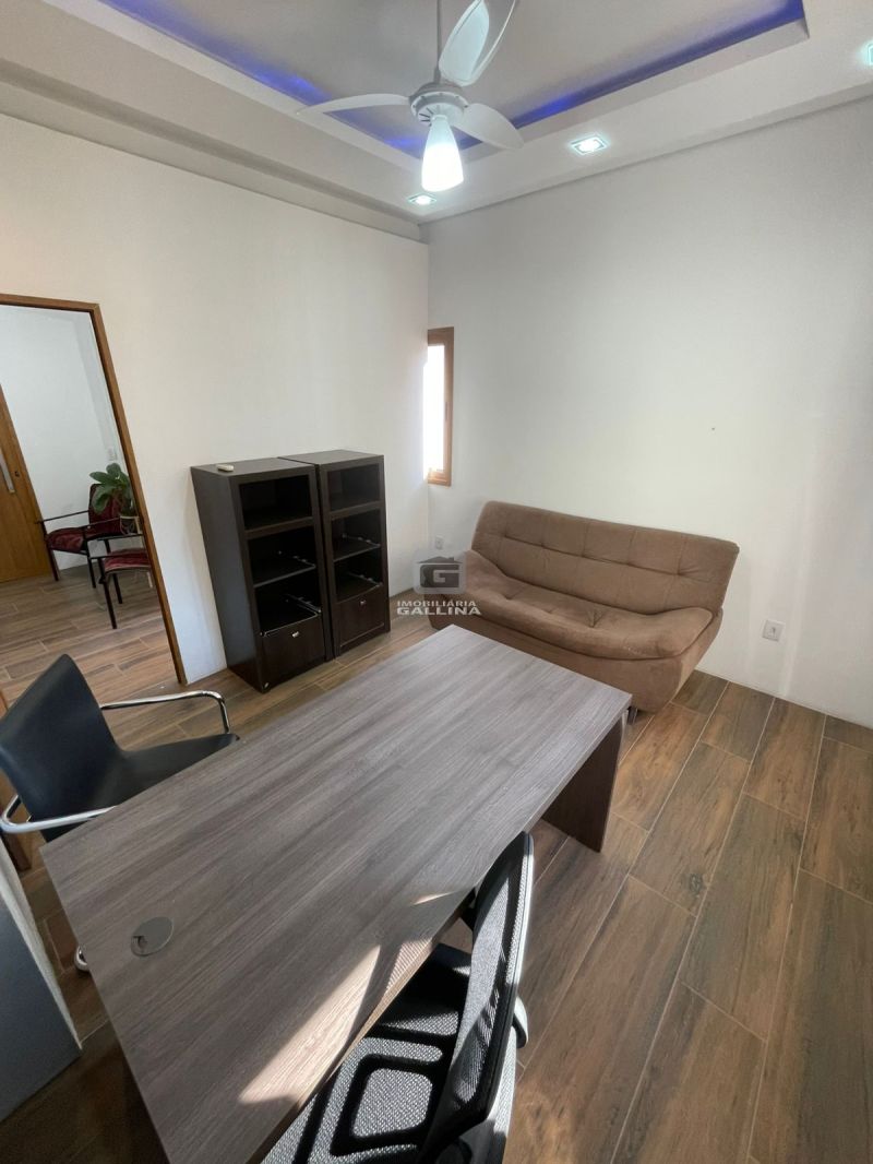 Sala no bairro NOSSA SENHORA DE FATIMA em SANTA MARIA