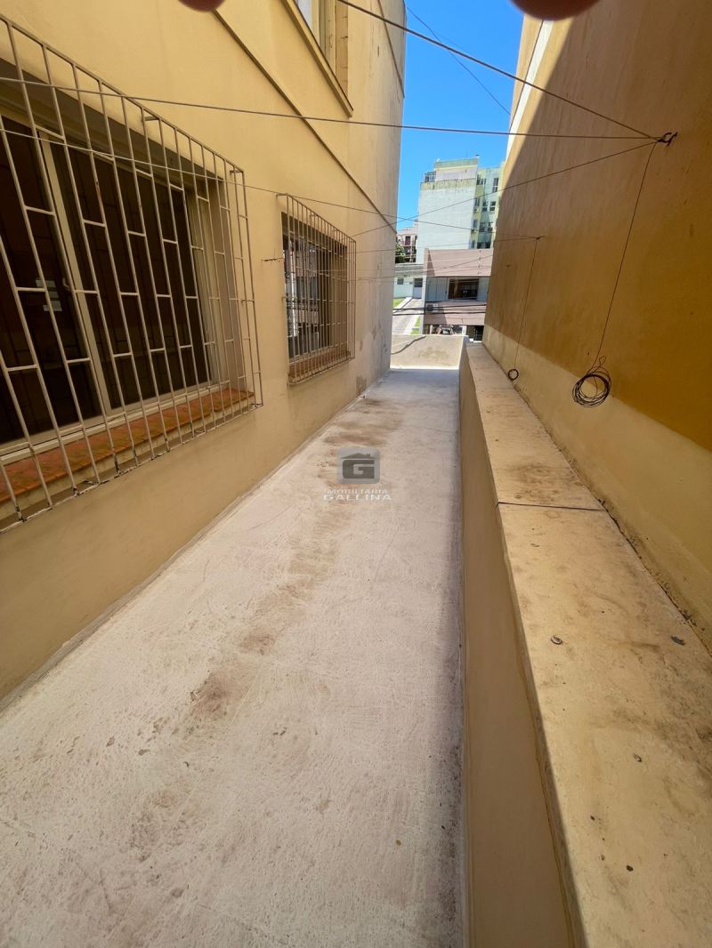 Apto 4 quarto(s)  no bairro CENTRO em SANTA MARIA