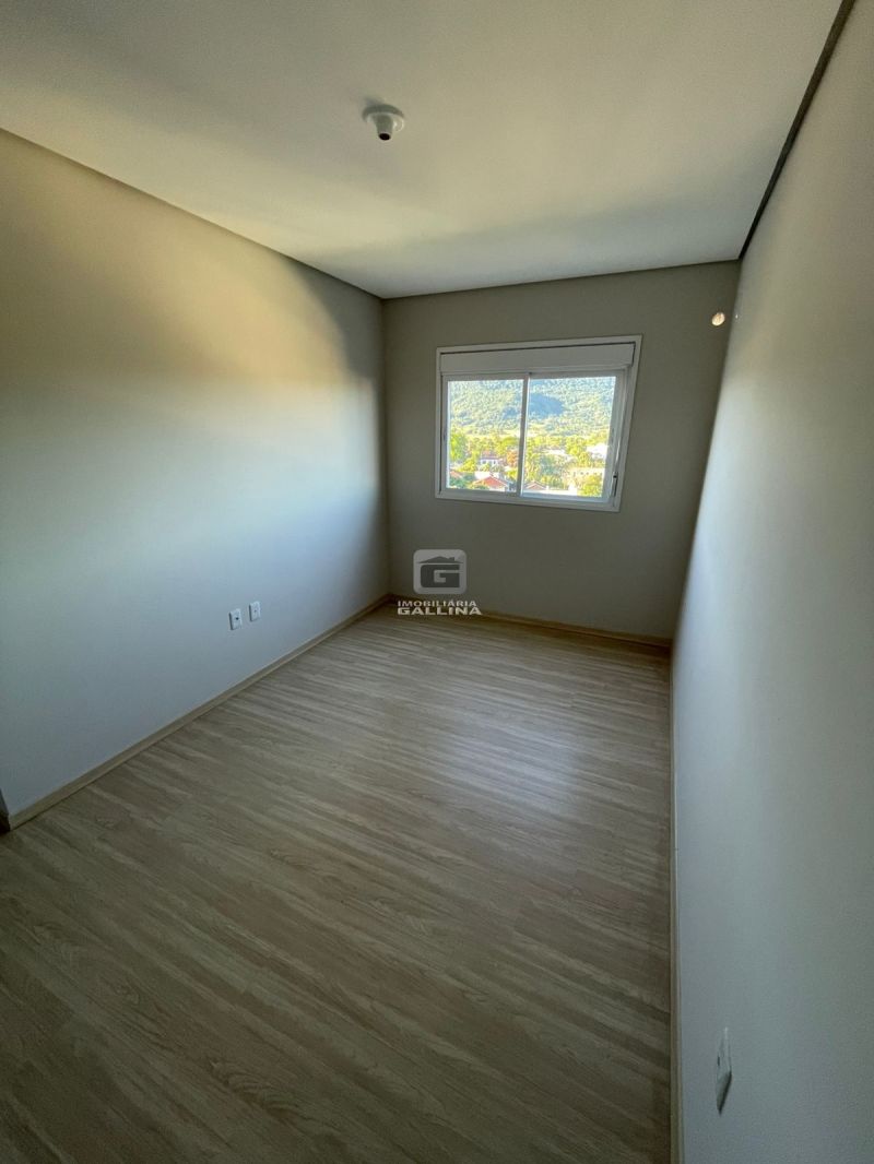 Apto 2 quarto(s)  no bairro CAMOBI em SANTA MARIA