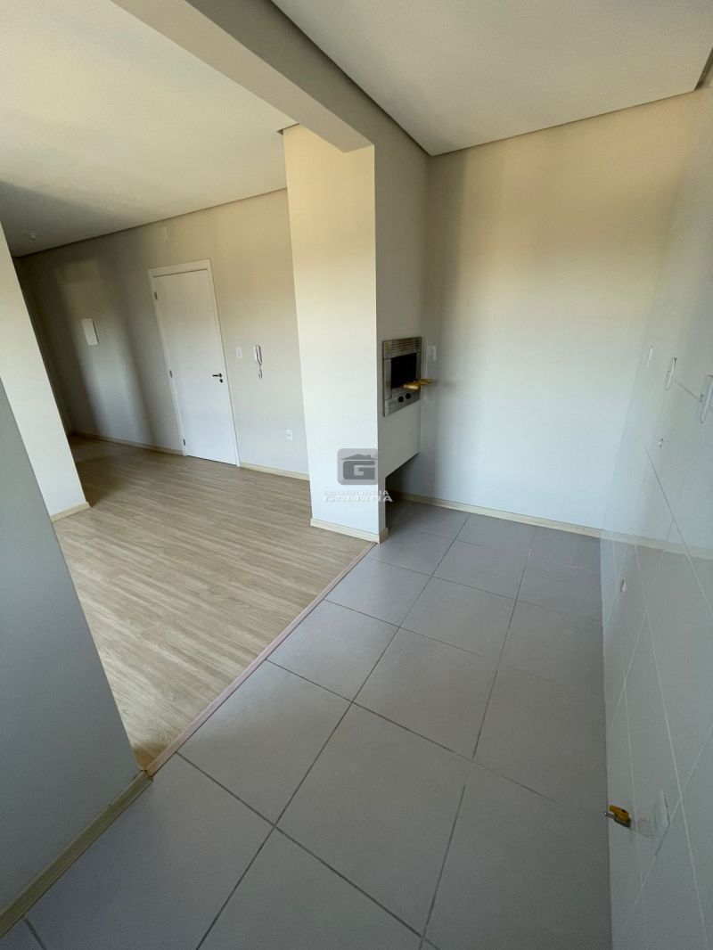 Apto 2 quarto(s)  no bairro CAMOBI em SANTA MARIA