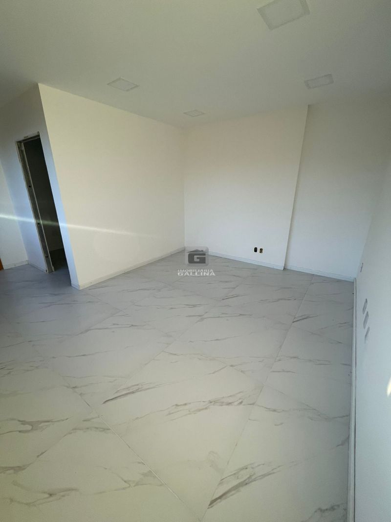 Sala no bairro CAMOBI em SANTA MARIA