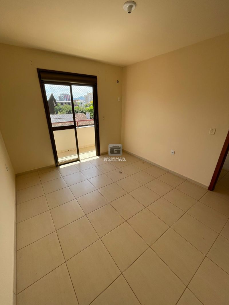 Apto 2 quarto(s)  no bairro CAMOBI em SANTA MARIA