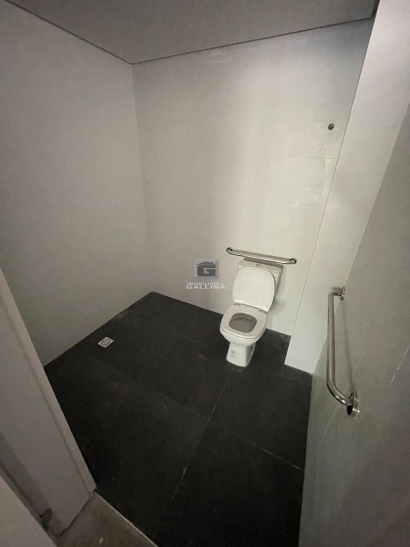 Sala no bairro NOSSA SENHORA DE FATIMA em SANTA MARIA