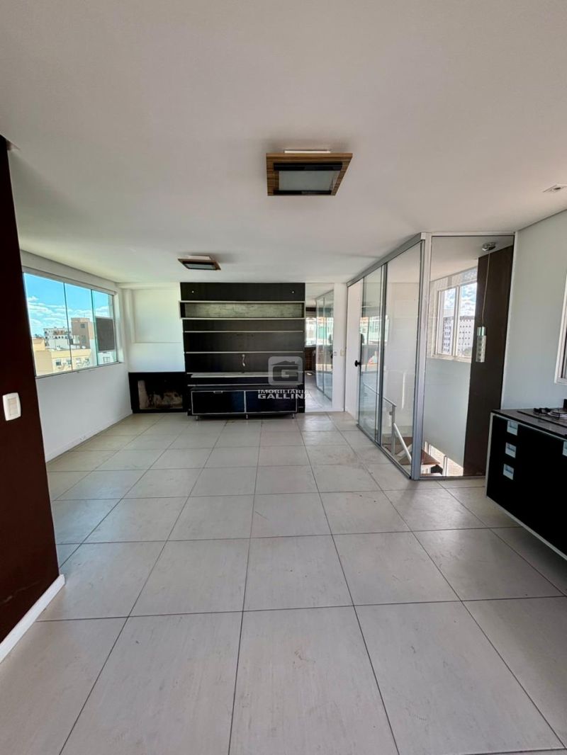 Cobertura 2 quarto(s)  no bairro NOSSA SENHORA DE FATIMA em SANTA MARIA