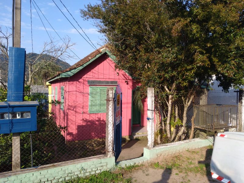 Casa 3 quarto(s)  no bairro JOO GOULART em SANTA MARIA