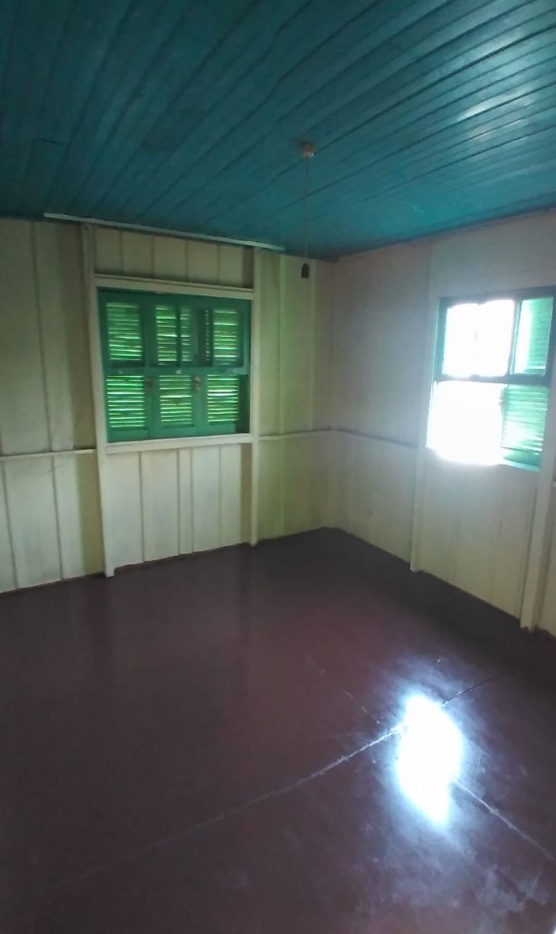 Casa 3 quarto(s)  no bairro JOO GOULART em SANTA MARIA