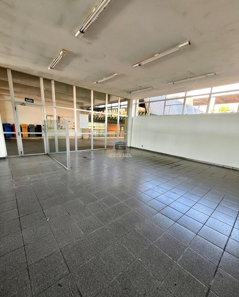 Sala no bairro NOSSA SENHORA DE LOURDES em SANTA MARIA