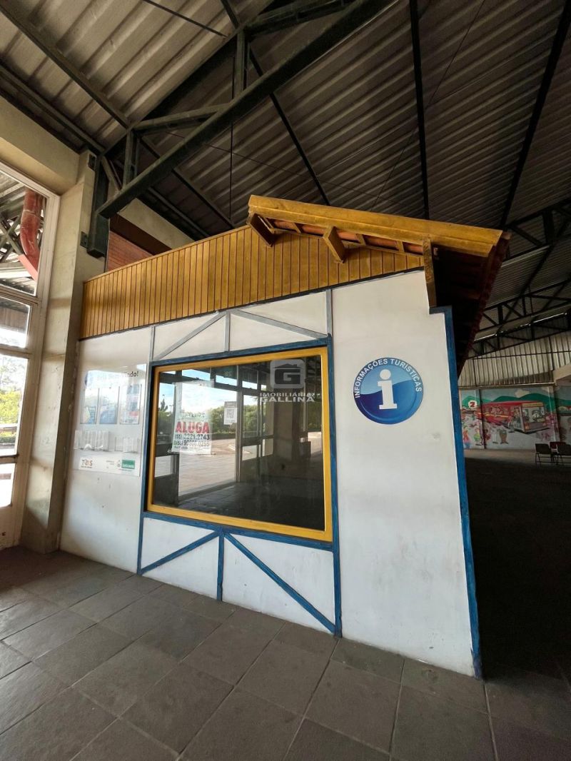 Sala no bairro NOSSA SENHORA DE LOURDES em SANTA MARIA