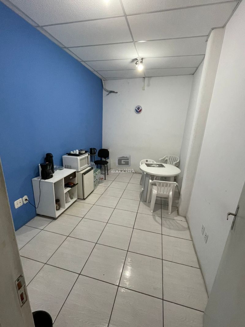 Sala no bairro KM 03 em SANTA MARIA